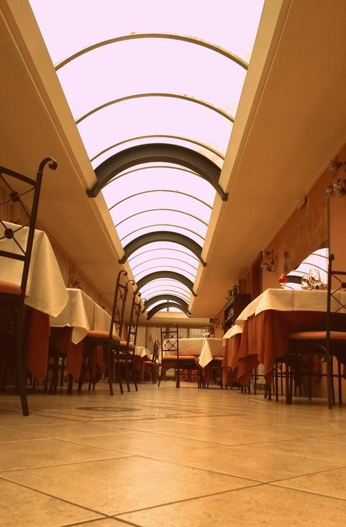 Hotel De Paris Terni Esterno foto