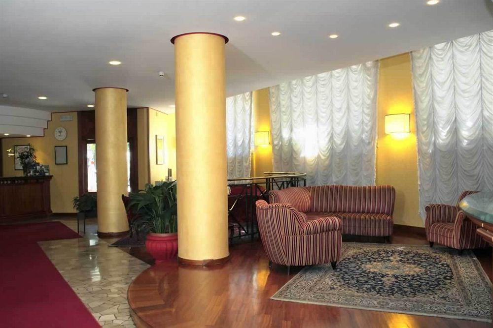 Hotel De Paris Terni Esterno foto