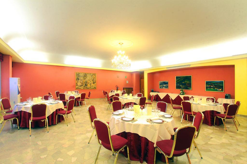 Hotel De Paris Terni Esterno foto