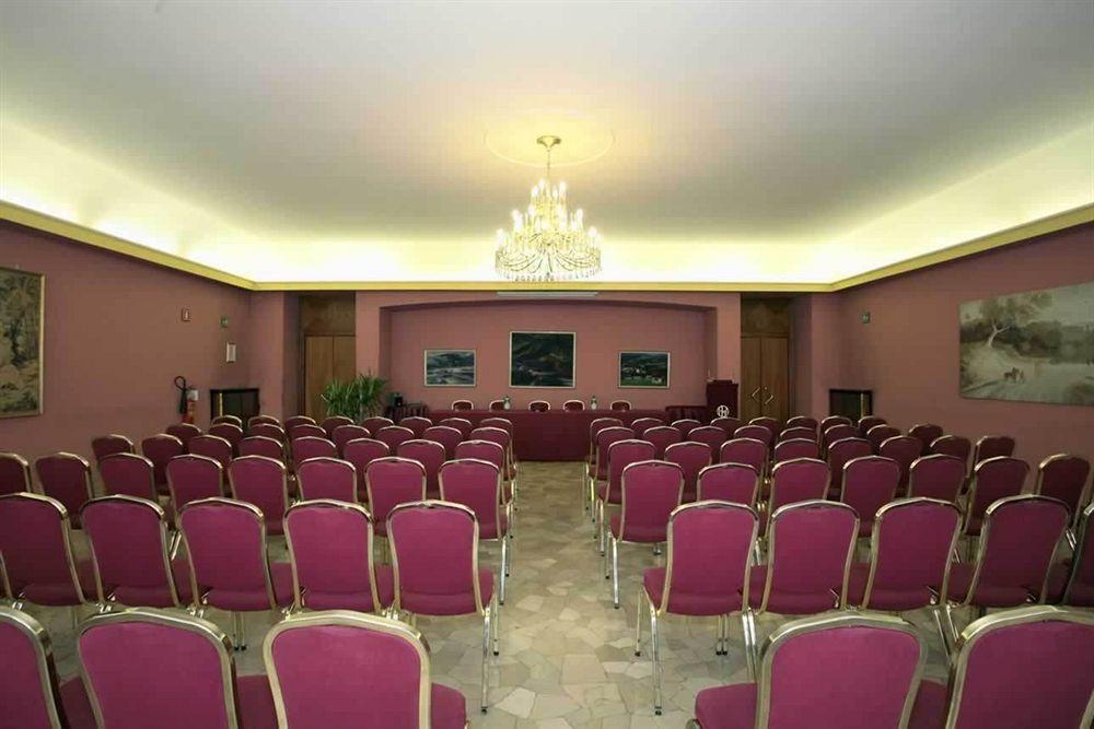 Hotel De Paris Terni Esterno foto