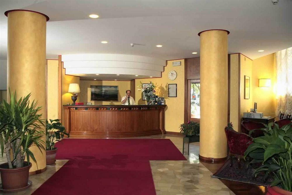 Hotel De Paris Terni Esterno foto