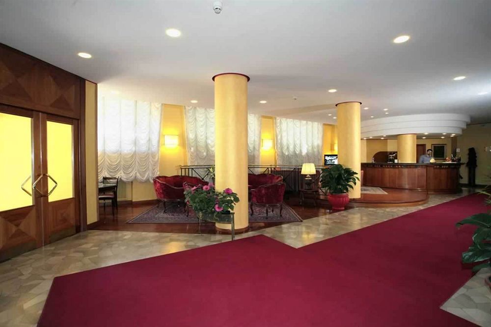Hotel De Paris Terni Esterno foto
